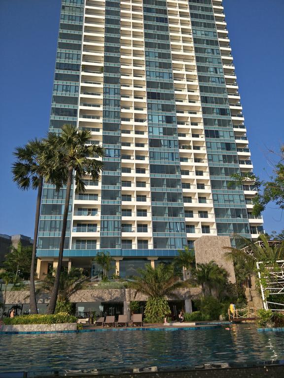 The Palm Wongamat Beach Pattaya Bagian luar foto
