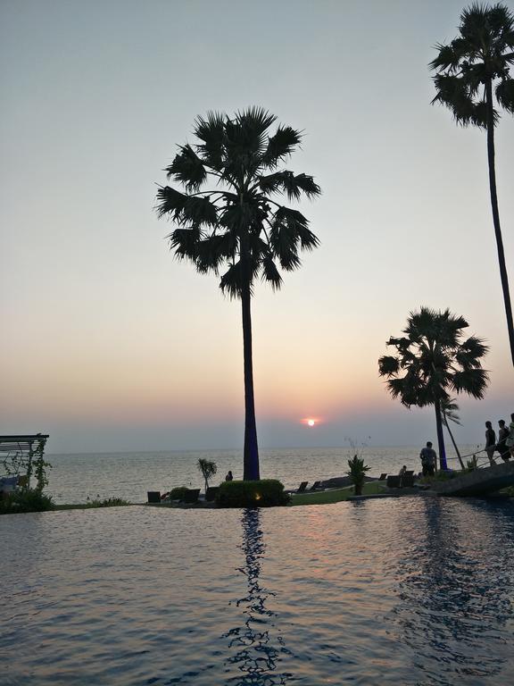 The Palm Wongamat Beach Pattaya Bagian luar foto