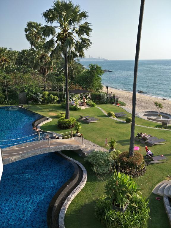 The Palm Wongamat Beach Pattaya Bagian luar foto